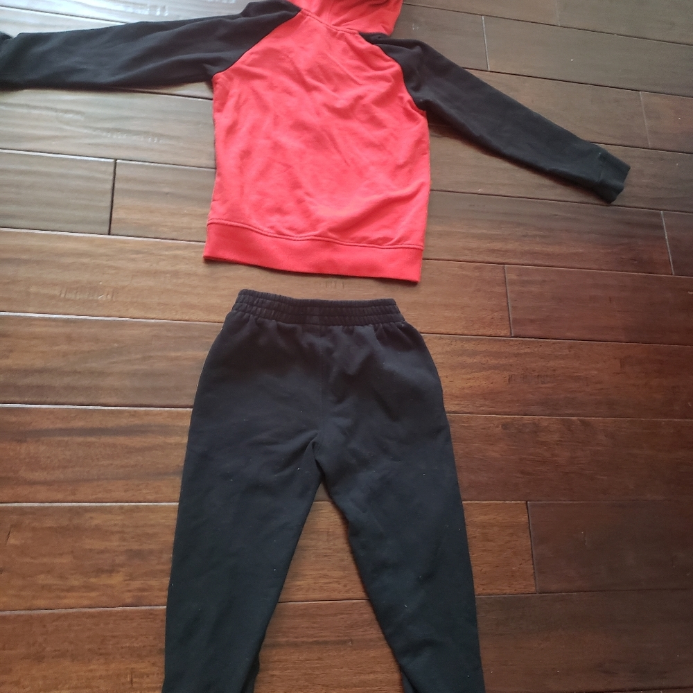 Boys Red & Black Puma Sweat Set - Picture 4 of 5